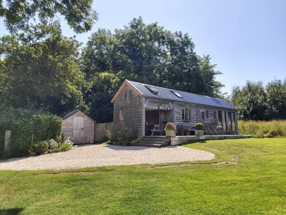 Log Cabin At The Old Summer Dairy Glastonbury Somerton  Bagian luar foto